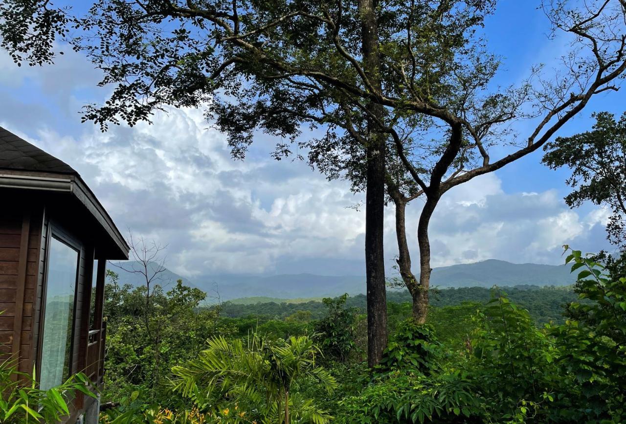 The Postcard Hideaway, Netravali Wildlife Sanctuary, Goa Hotel Vichondrem Bagian luar foto