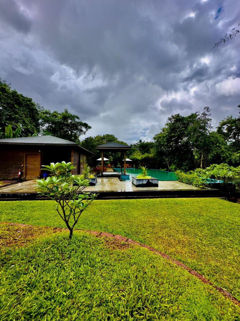 The Postcard Hideaway, Netravali Wildlife Sanctuary, Goa Hotel Vichondrem Bagian luar foto